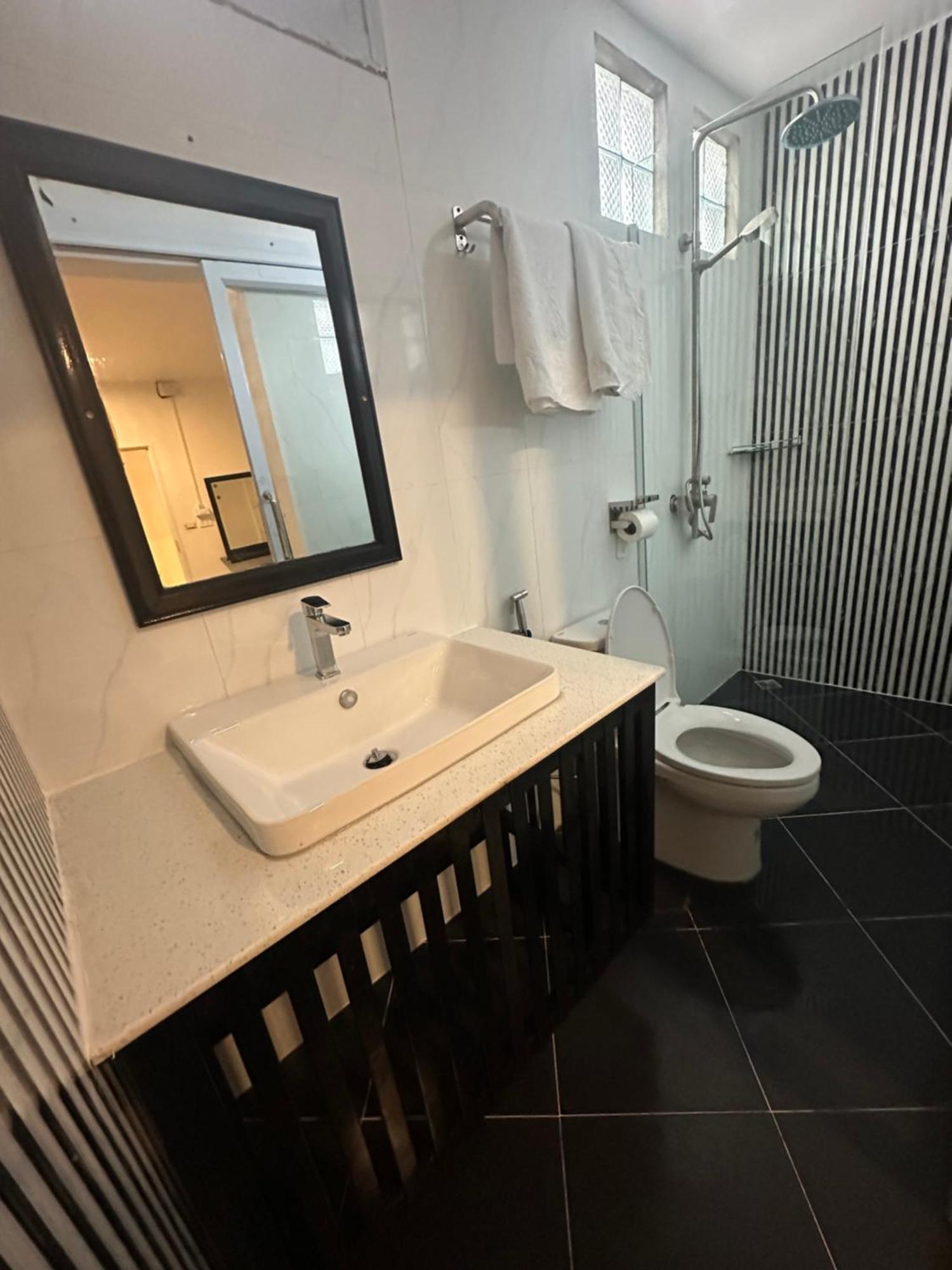 Downtown Hostel Луанг Прабанг Екстериор снимка